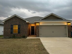 Building Photo - 612 N Wofford St