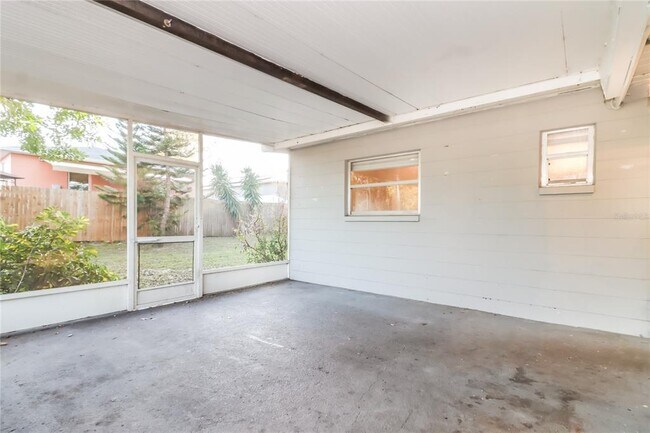 Building Photo - 1309 Tuscola St