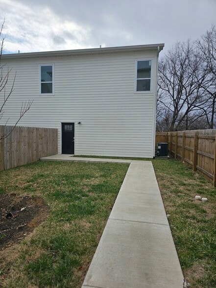 fenced back yard - 1621 9th Ave N