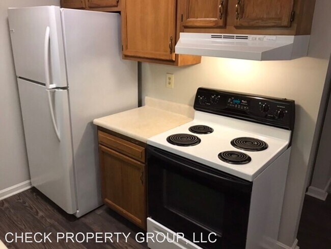 Building Photo - 2 br, 1.5 bath House - 6516 Six Mile Lane #2