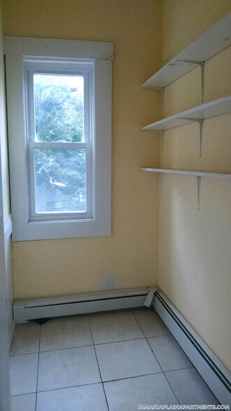 Building Photo - 3147-3149-3149 Washington St