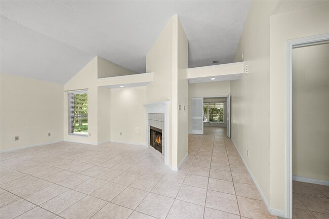 Building Photo - 17402 Eastwood Cir