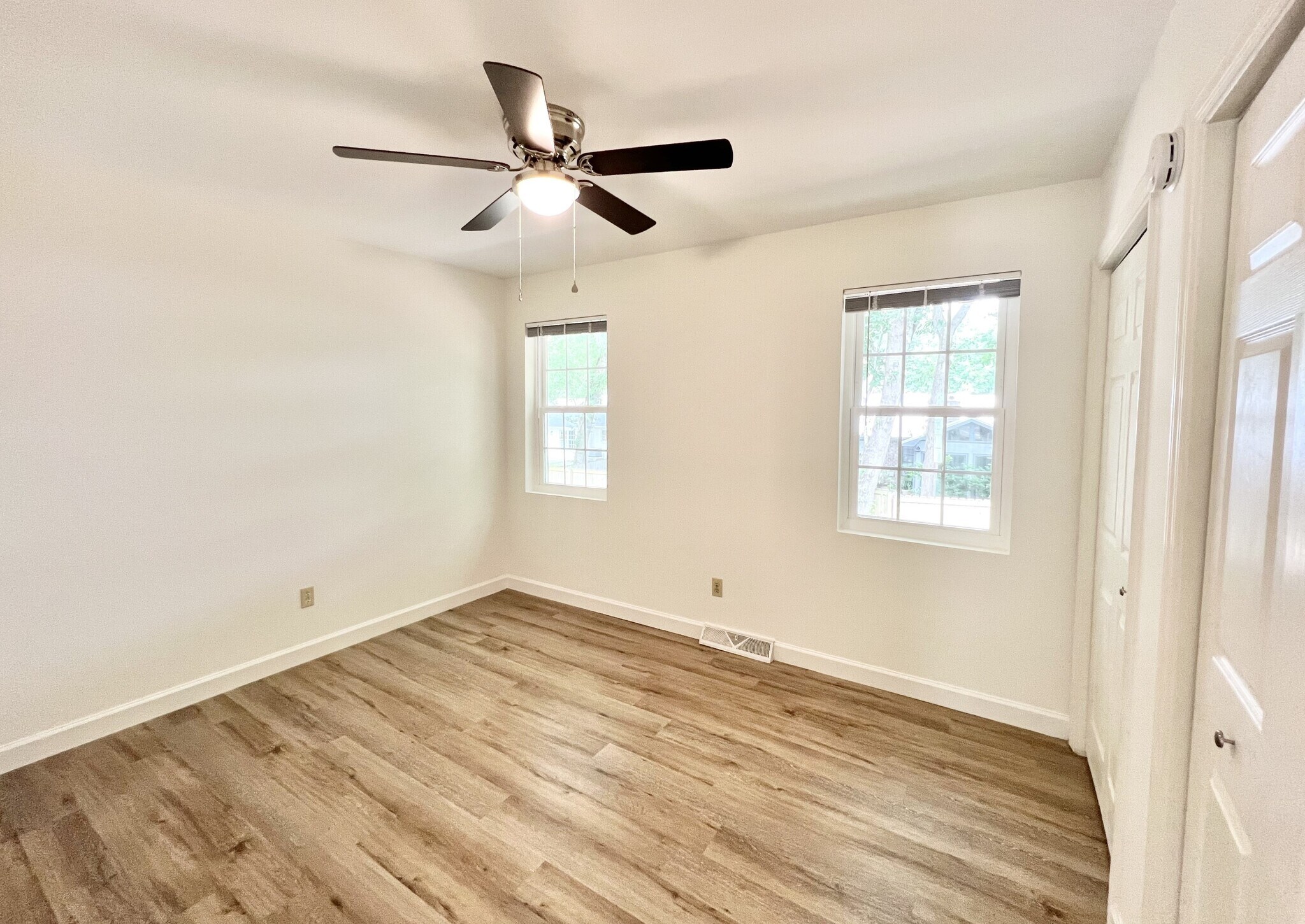 Upper-Rear Bedroom - 274 Fleming Rd
