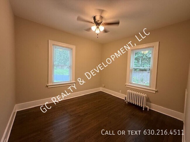 Building Photo - 2317 Maple Ave