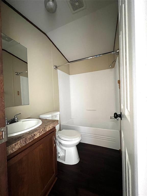 Building Photo - 101 Maple Ln