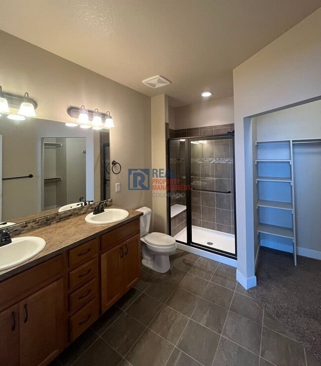 Building Photo - 2241 Limon Dr