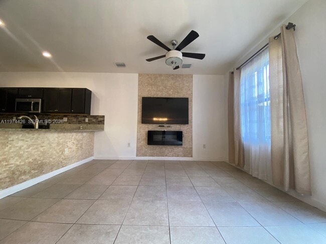 Building Photo - 11543 SW 248th Ln