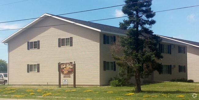 Building Photo - Oak Ridge Apartments