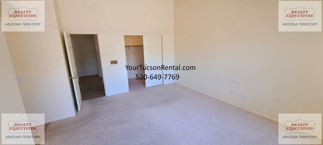 Building Photo - Starr Pass Shadows 4 bedrooms and 2 bathrooms