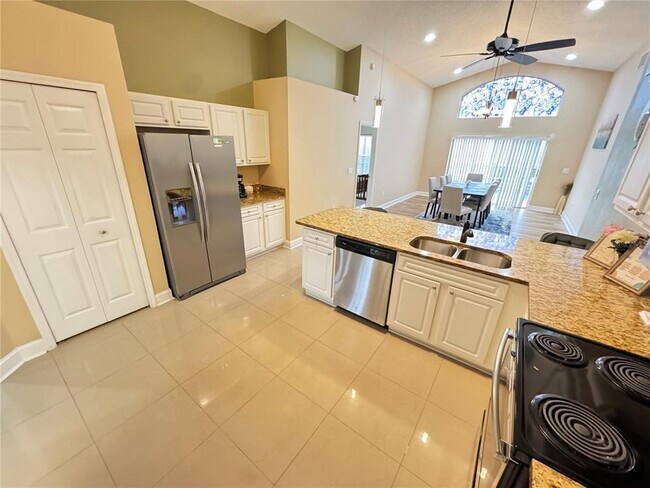 Building Photo - 1306 Casterton Cir