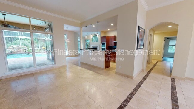 Building Photo - 7911 Vineyard Lake Rd N