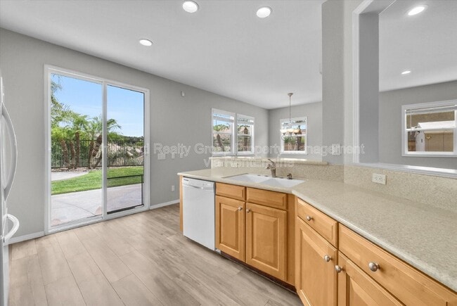 Building Photo - 5730 Autumnwood Ln