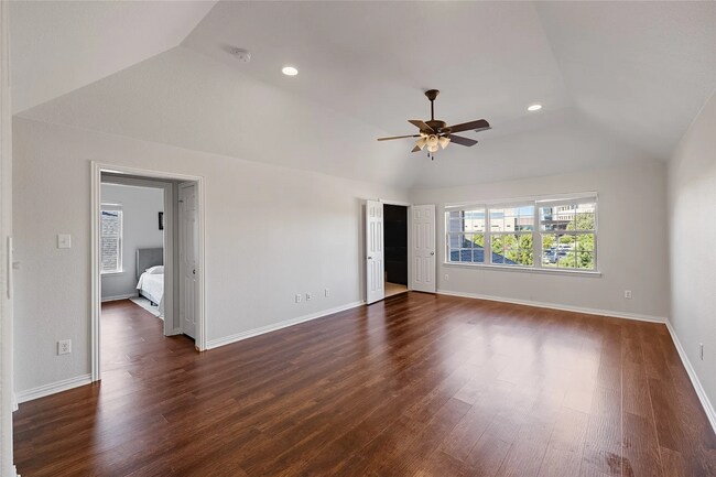 Building Photo - 12381 Bethel Dr