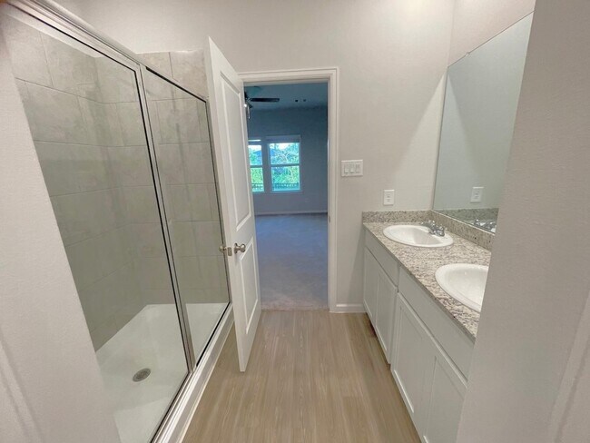 Building Photo - 52 Valiant Ridge Trail