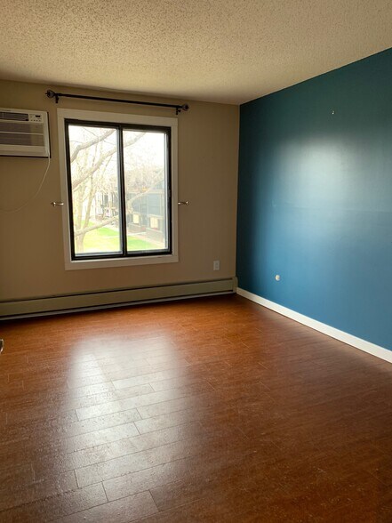 Building Photo - 3431 Kent St