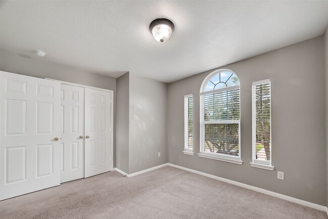 Building Photo - 2914 Laurel Brook Ln