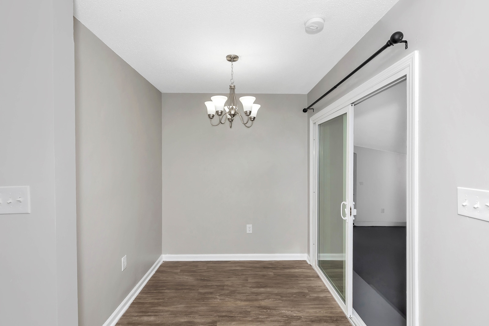 Building Photo - 3903 Telstar Cir SW