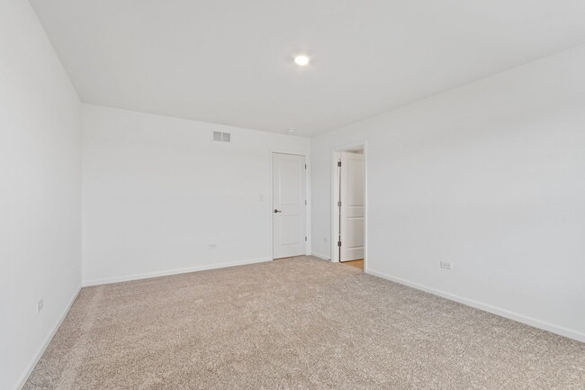 Building Photo - 25644 W Yorkshire Dr