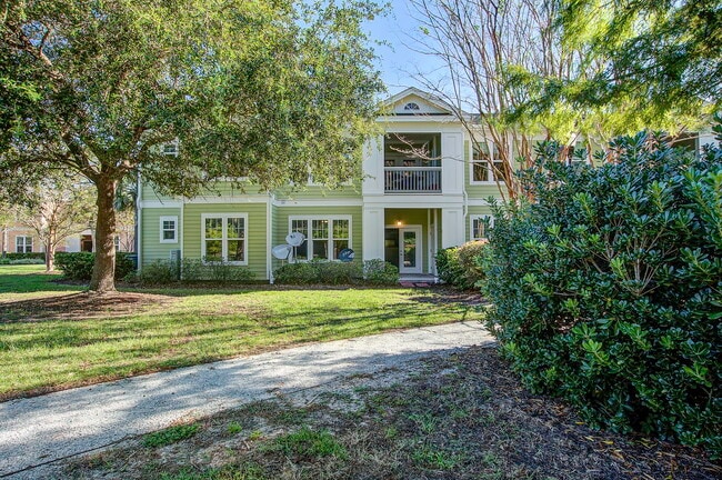 Building Photo - 1213 Rosewood Ln