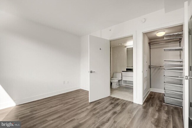 Building Photo - 1311 13th St NW