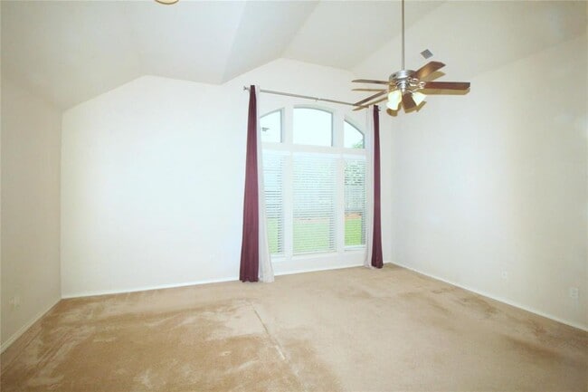 Building Photo - 2801 Enchanted Lake Dr