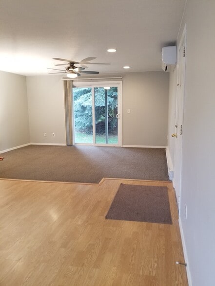 Building Photo - 1030 Davidson Dr