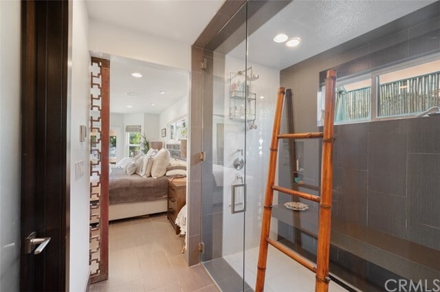 Building Photo - 16341 Hollywood Ln