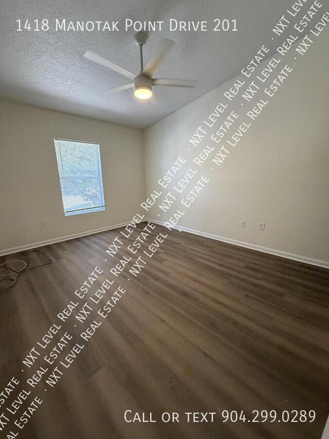 Building Photo - 1418 Manotak Point Dr