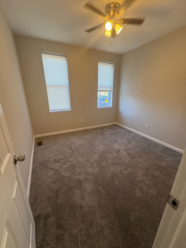 Building Photo - 2 Bedrooms 2 Bathrooms