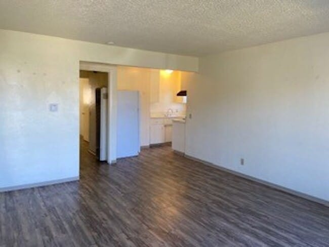 Building Photo - 840 8th St
