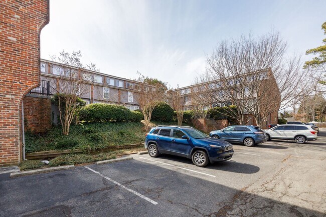 Building Photo - 5900 Patterson Ave