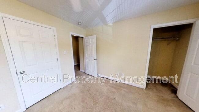 Building Photo - 108 Silverbrook Drive