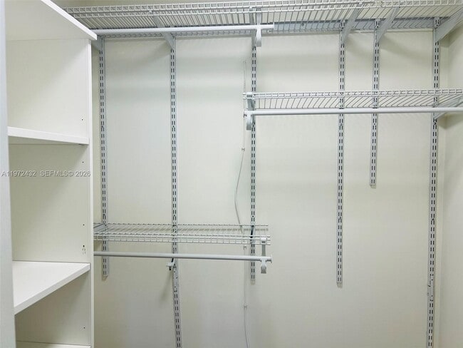 Building Photo - 770 Claughton Island Dr