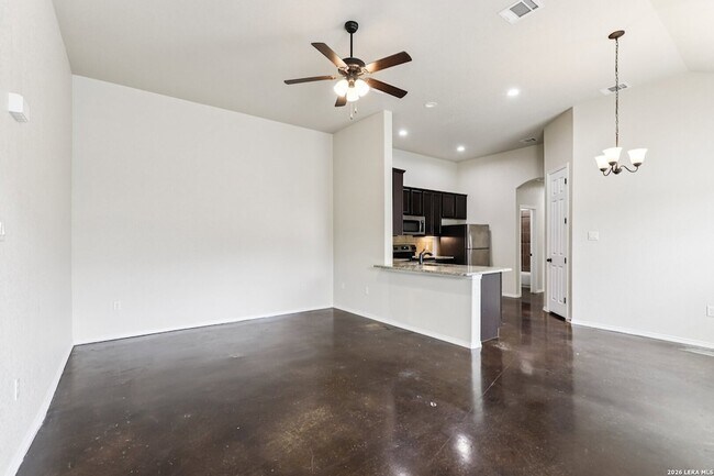 Building Photo - 219 Eugene Pass