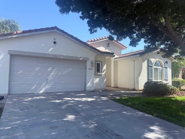 Primary Photo - 3534 Sarasota Ave