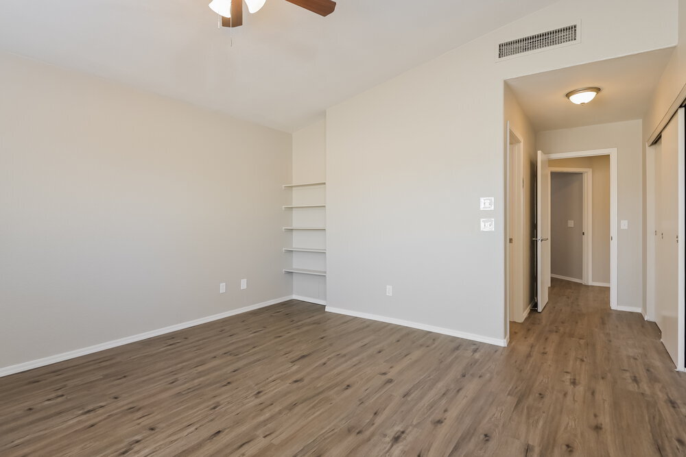 Building Photo - 9009 E Kinross Dr