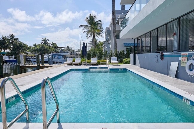 Building Photo - 160 Isle of Venice Dr