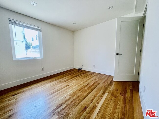 Building Photo - 2908 Glenhurst Ave