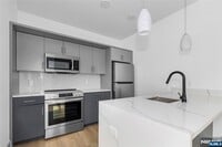 Building Photo - 1435 10th St