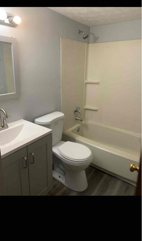 Building Photo - 1596 Harvester Ln