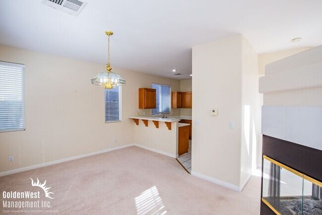 Building Photo - Stunning 3Bdm 2.5Ba Two-Story Home in Peccole Ranch!