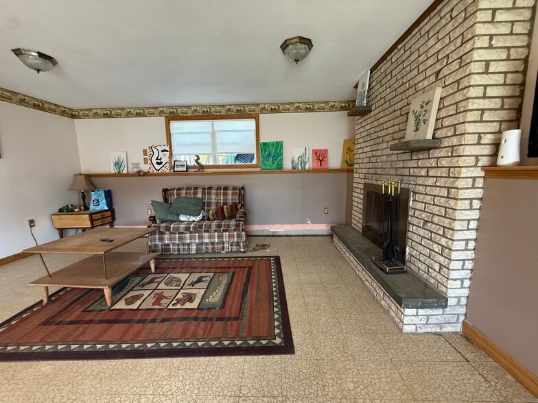 Building Photo - 1270 NY-38B