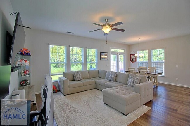 Building Photo - 232 Flagler Dr