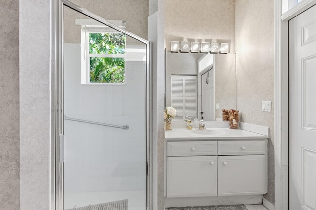 Building Photo - 2495 NW 66th Dr