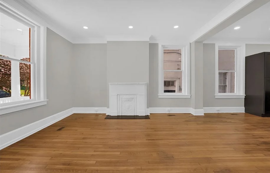 Building Photo - 507 W Washington St