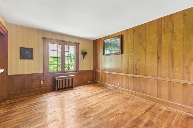 Building Photo - 2260 5th Ave