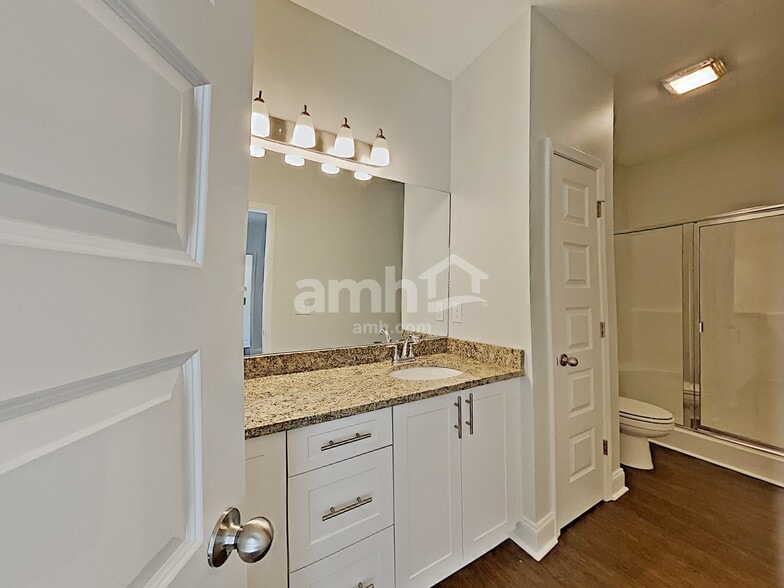 Building Photo - 5232 Tupelo St