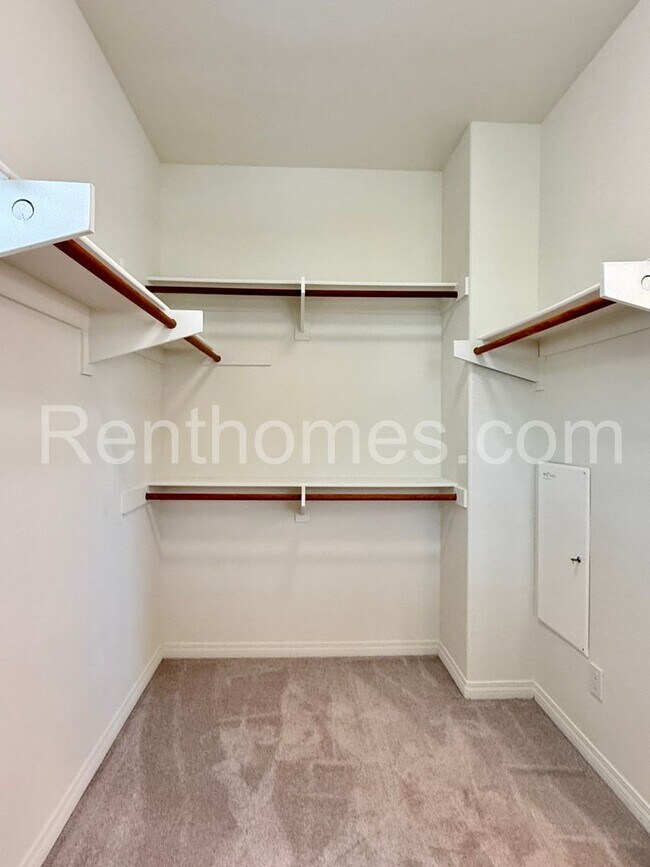 Building Photo - 13470 Moonflower Meadows Trail