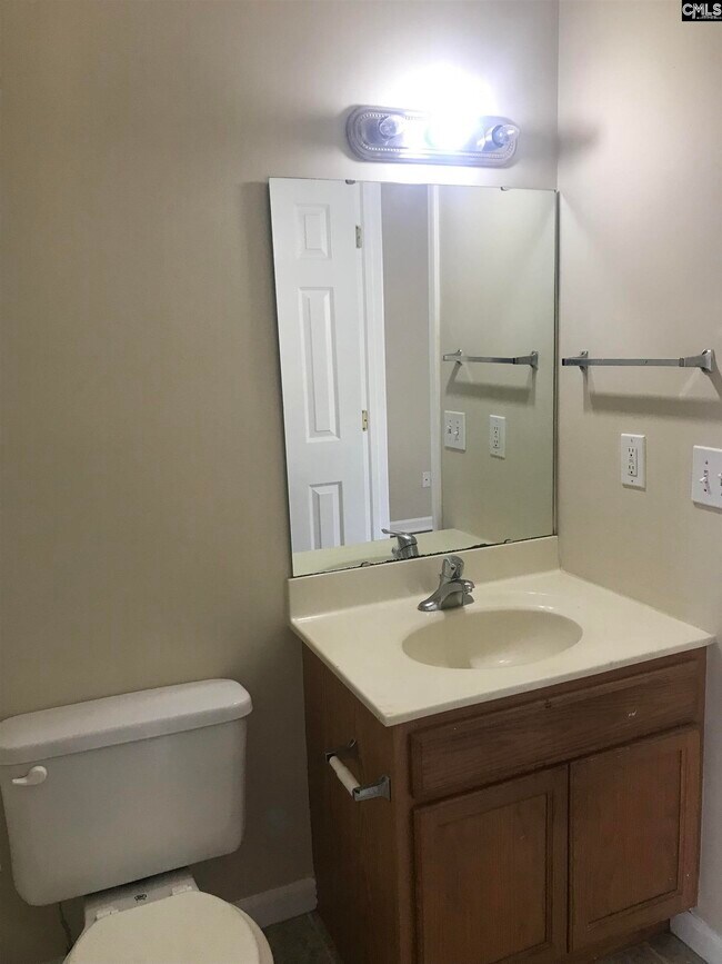 Building Photo - 519 Summit Terrace Ct