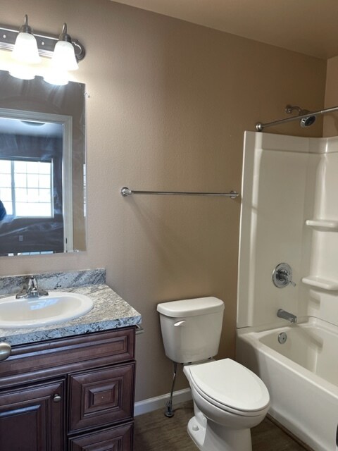 Building Photo - 1972 Sunlit Fields Ct